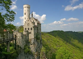 Schloss Lichtenstein & Outletcity Metzingen